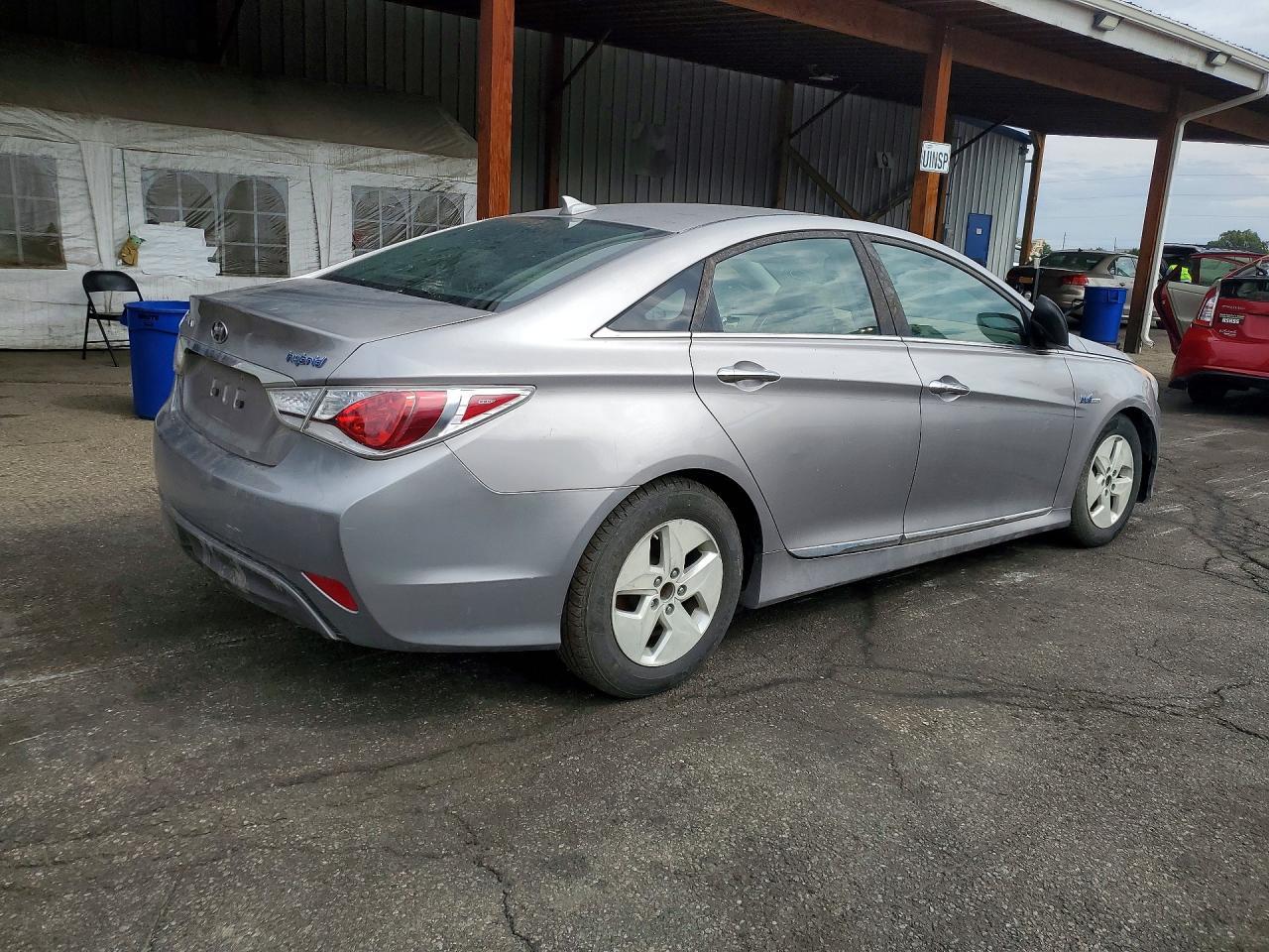 2012 Hyundai Sonata Hybrid - Фото 3