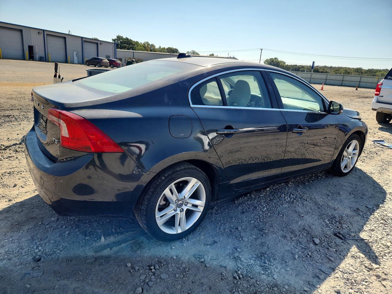 2015 Volvo S60 Premier - Image 3