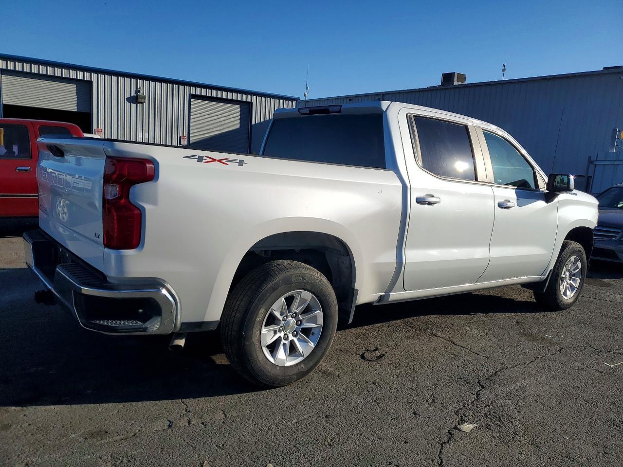 2022 Chevrolet Silverado Ltd K1500 Lt - Image 3