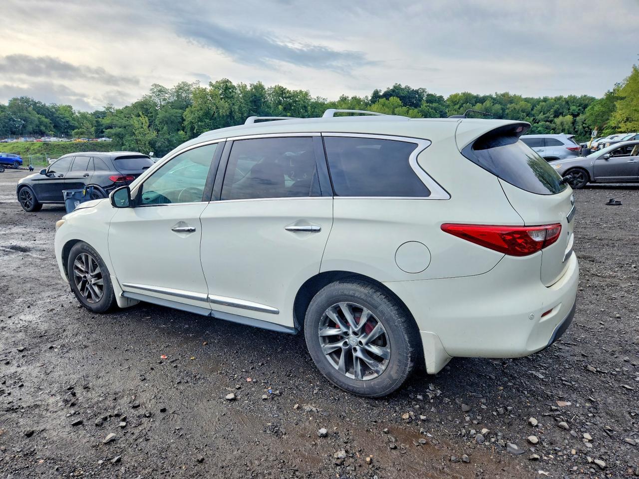 2013 Infiniti Jx35 Base - Фото 2