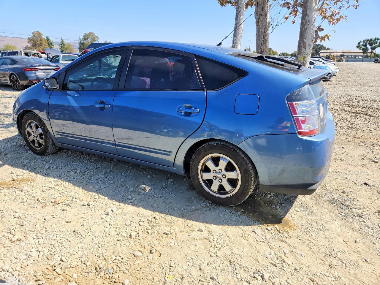 2004 Toyota Prius Base - Фото 2