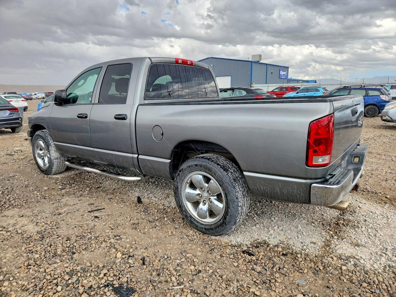 2005 Dodge Ram 1500 St - Фото 2