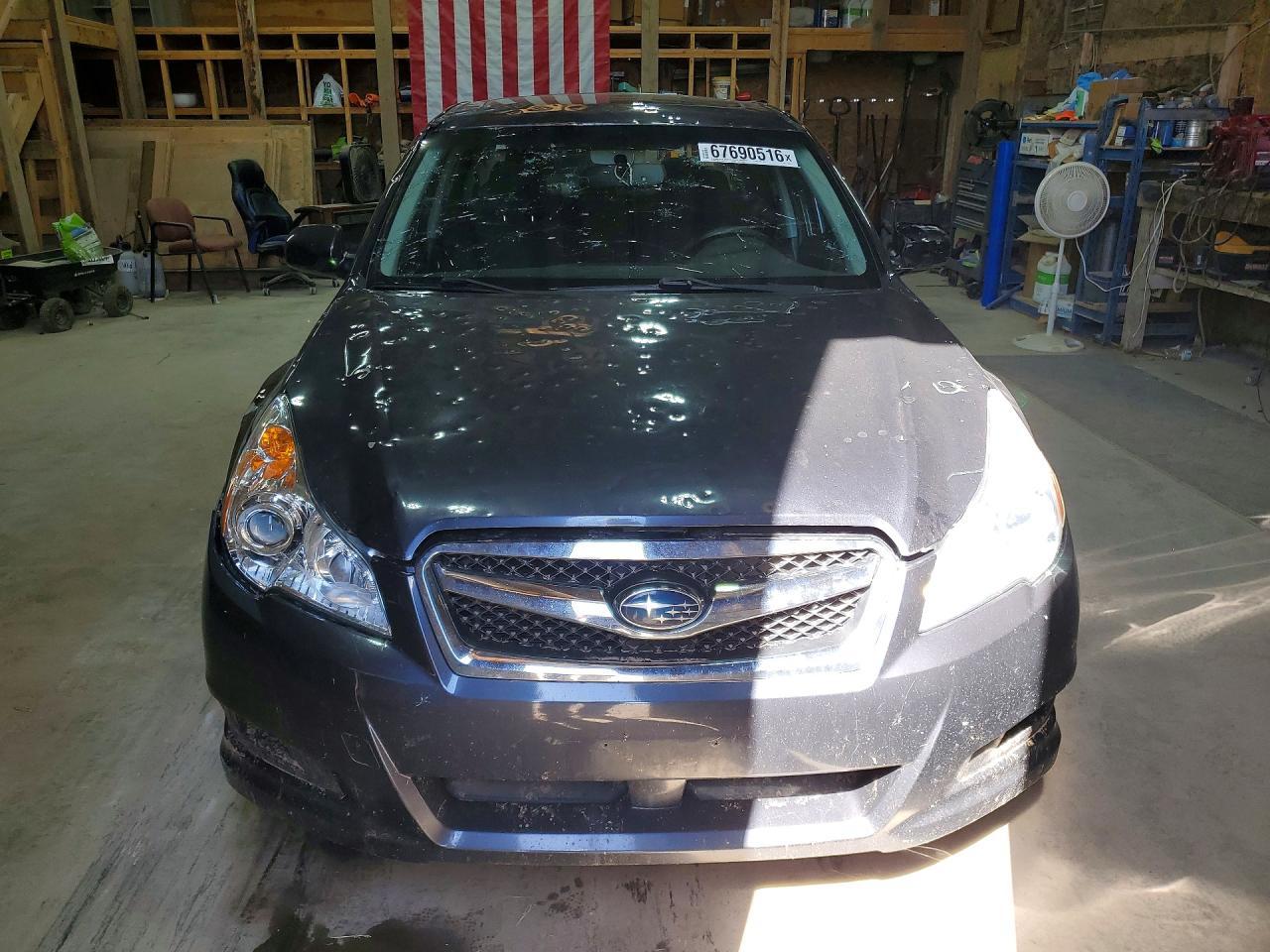 2010 Subaru Legacy 3.6R Premium - Image 5