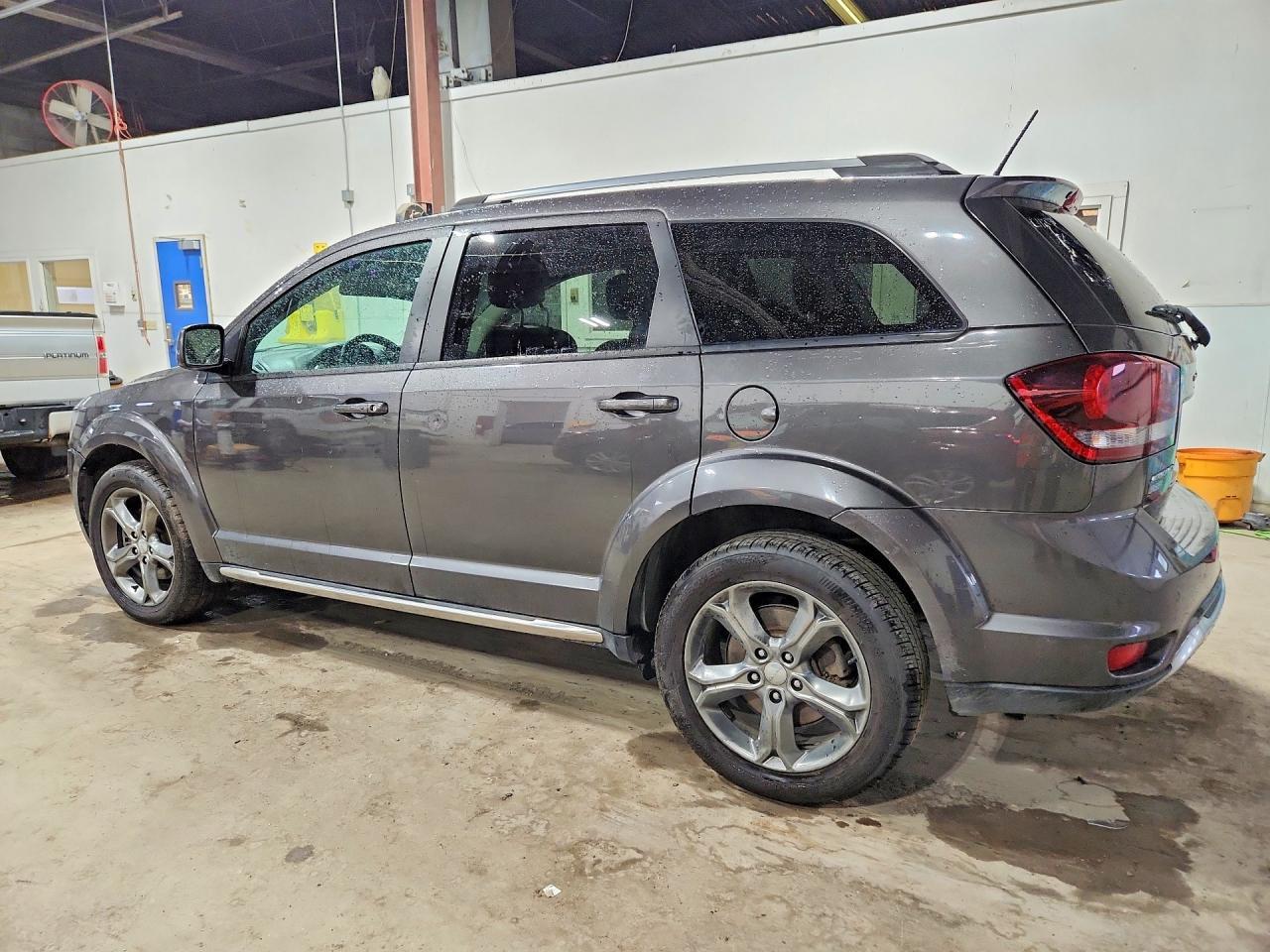 2016 Dodge Journey Crossroad - Фото 2