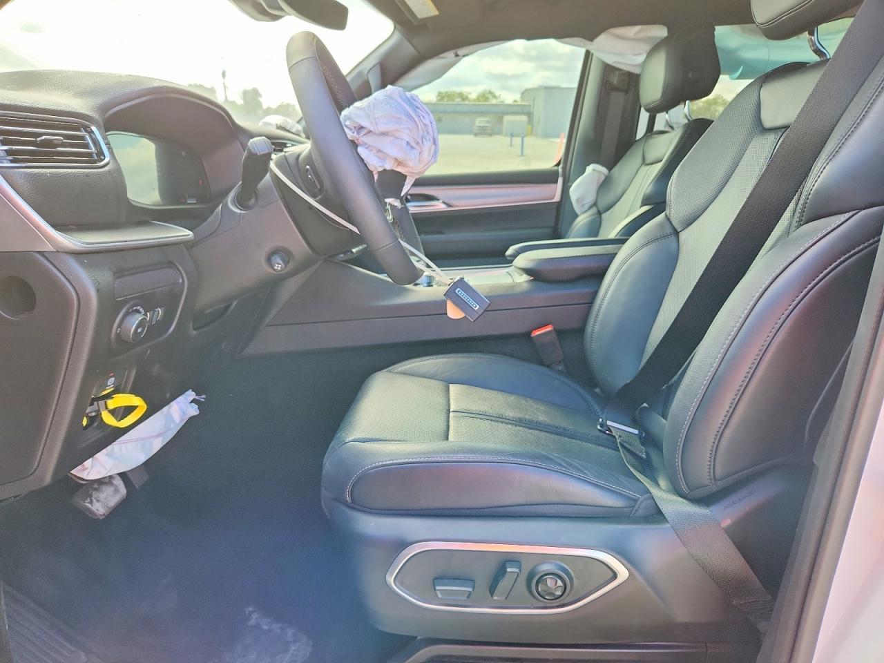 2025 Jeep Wagoneer Series Ii - Image 7