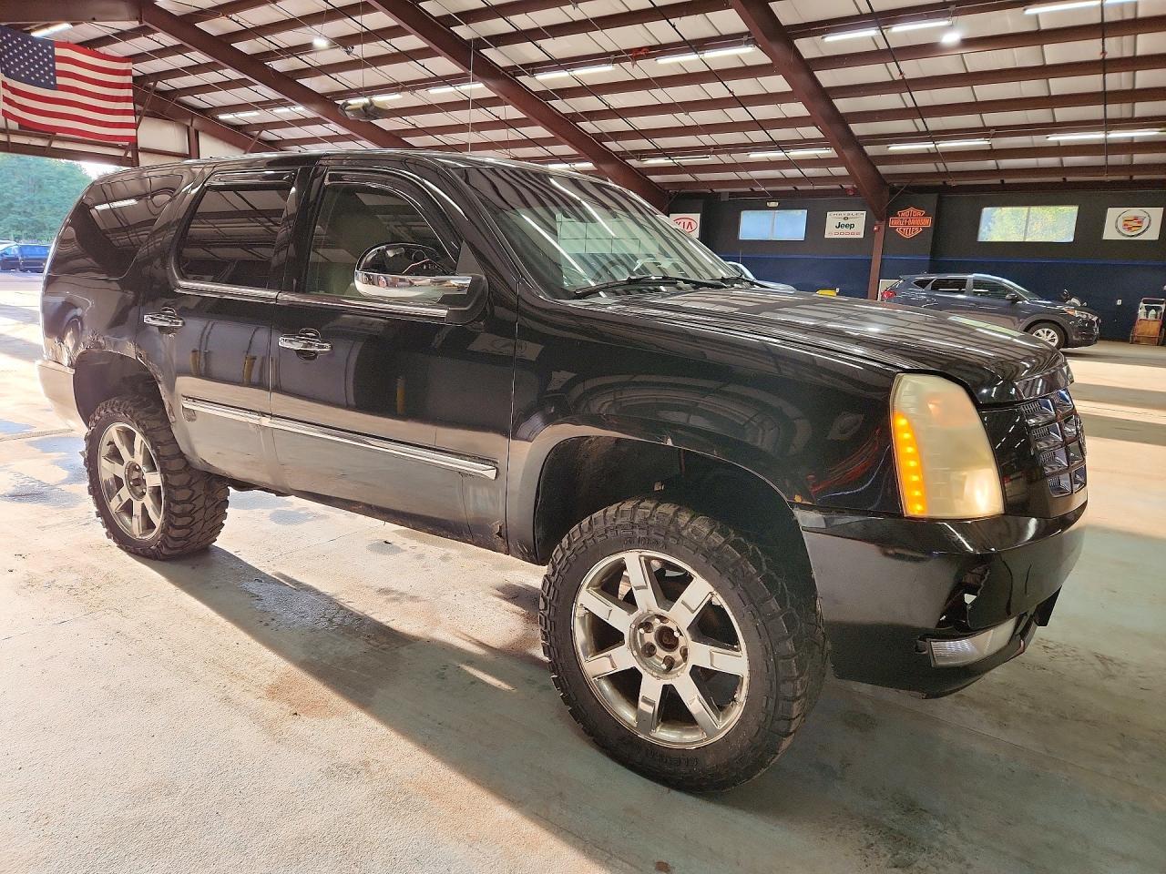 2007 Cadillac Escalade Luxury - Image 4