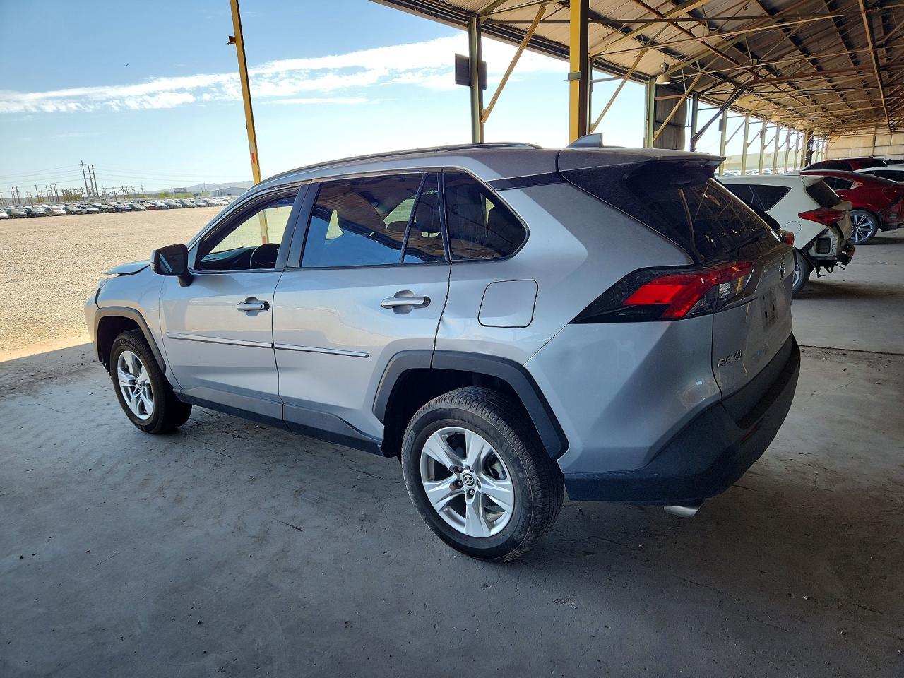 2021 Toyota Rav4 Xle - Image 2