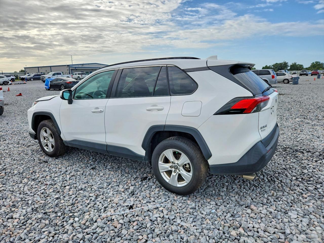 2021 Toyota Rav4 Xle - Фото 2