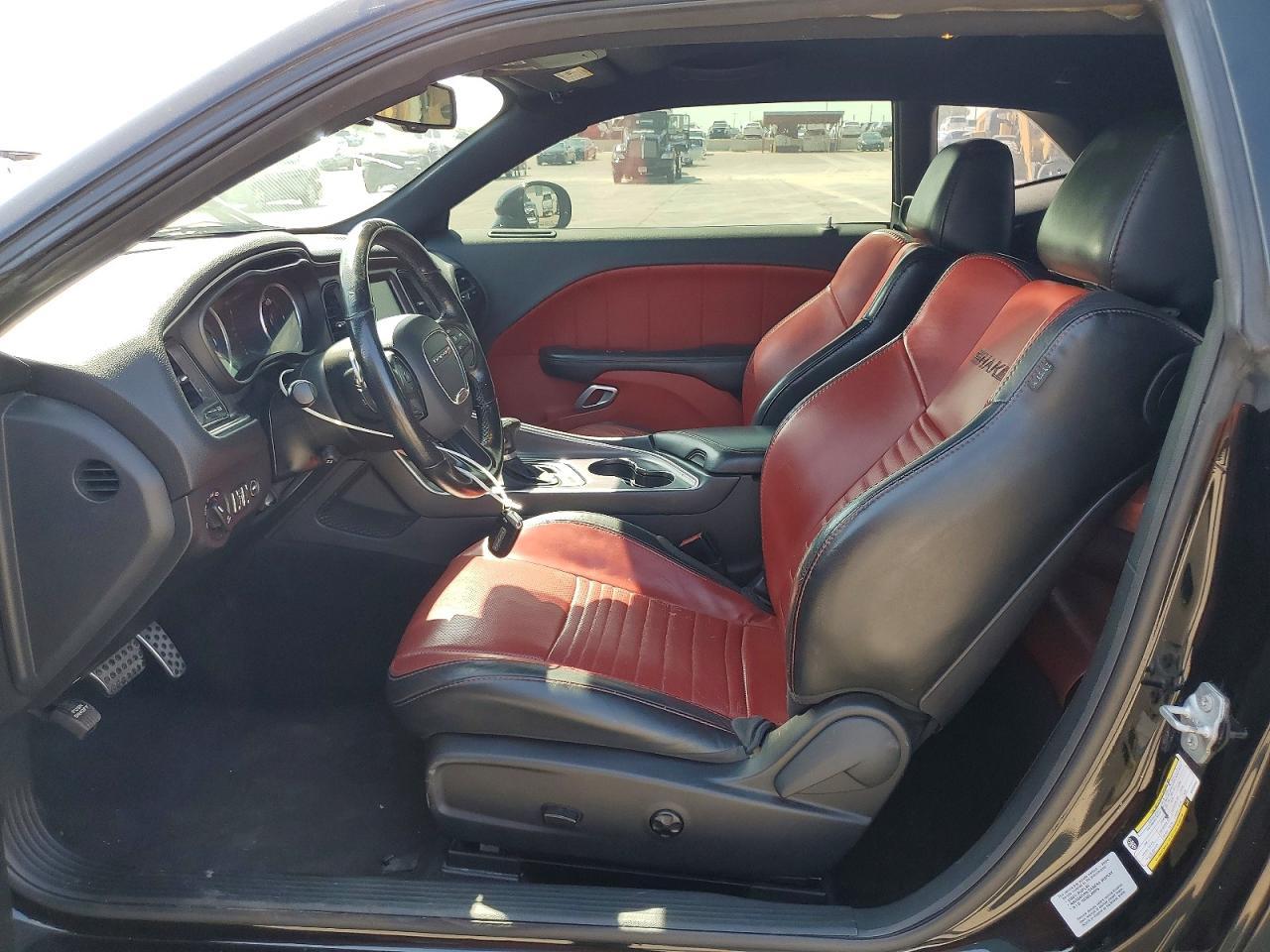 2016 Dodge Challenger R - Image 7