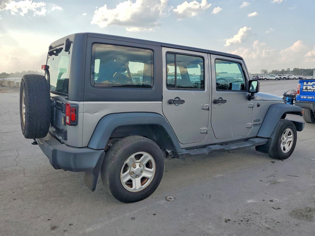 2016 Jeep Wrangler Unlimited Sport - Фото 3