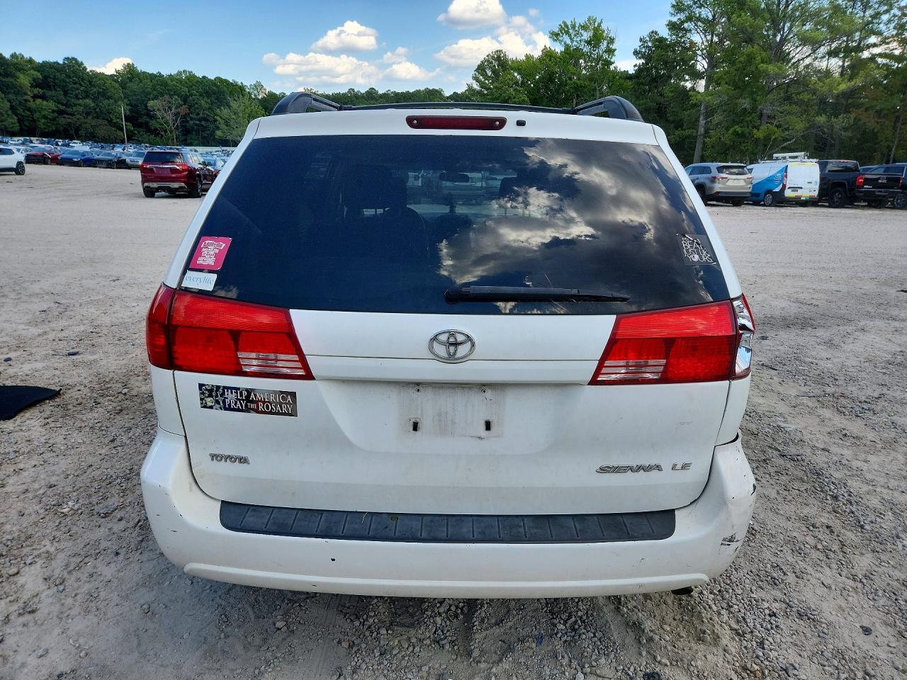 2004 Toyota Sienna Le 7 Passenger - Фото 6