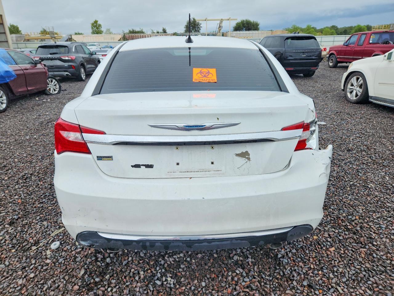 2012 Chrysler 200 Touring - Фото 6
