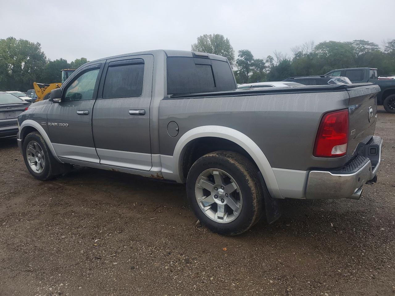 2012 Dodge Ram 1500 Laramie - Фото 2