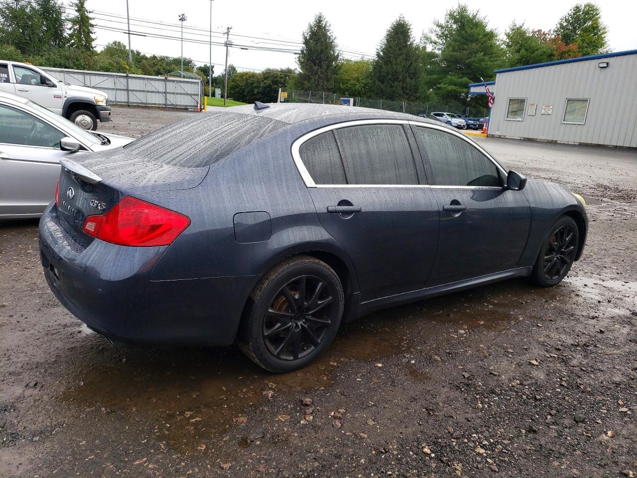 2012 Infiniti G37 Sedan X - Image 3