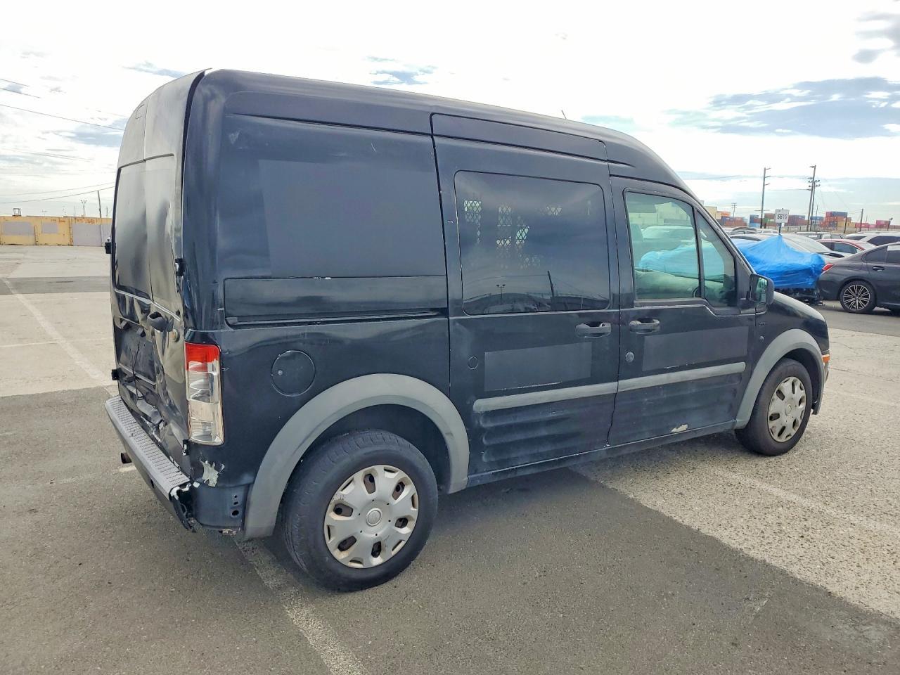 2011 Ford Transit Connect Xlt Delivery Van - Image 3