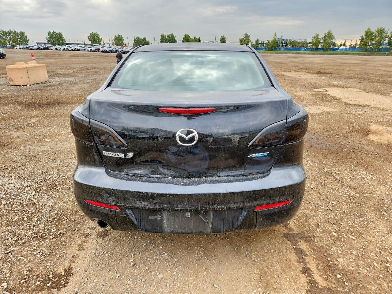 2012 Mazda 3 I - Image 6