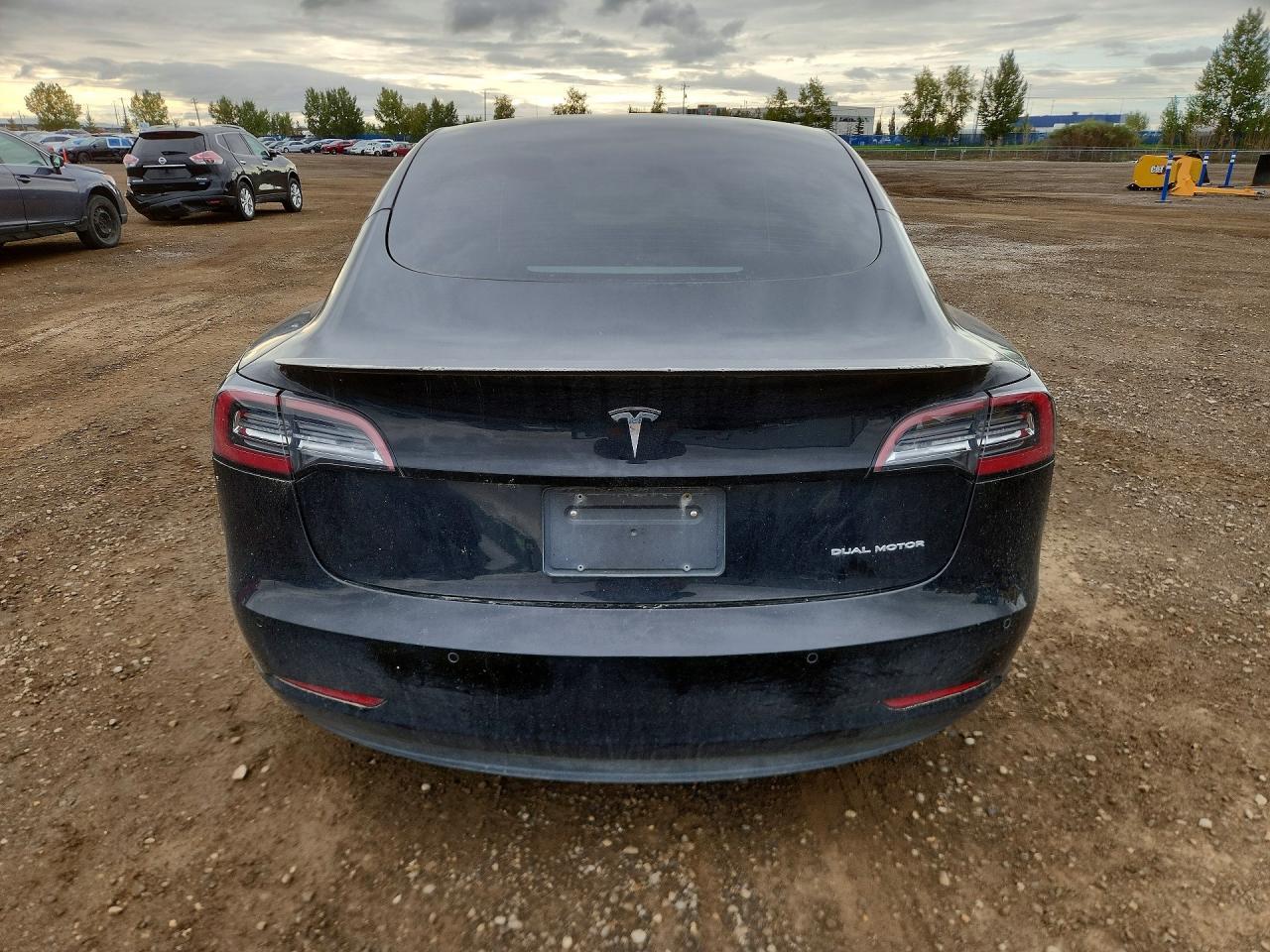 2021 Tesla Model 3 - Фото 6