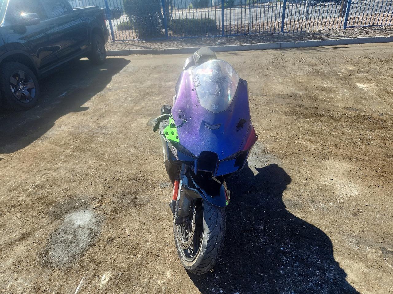 2022 Kawasaki Zx1002 L - Image 2