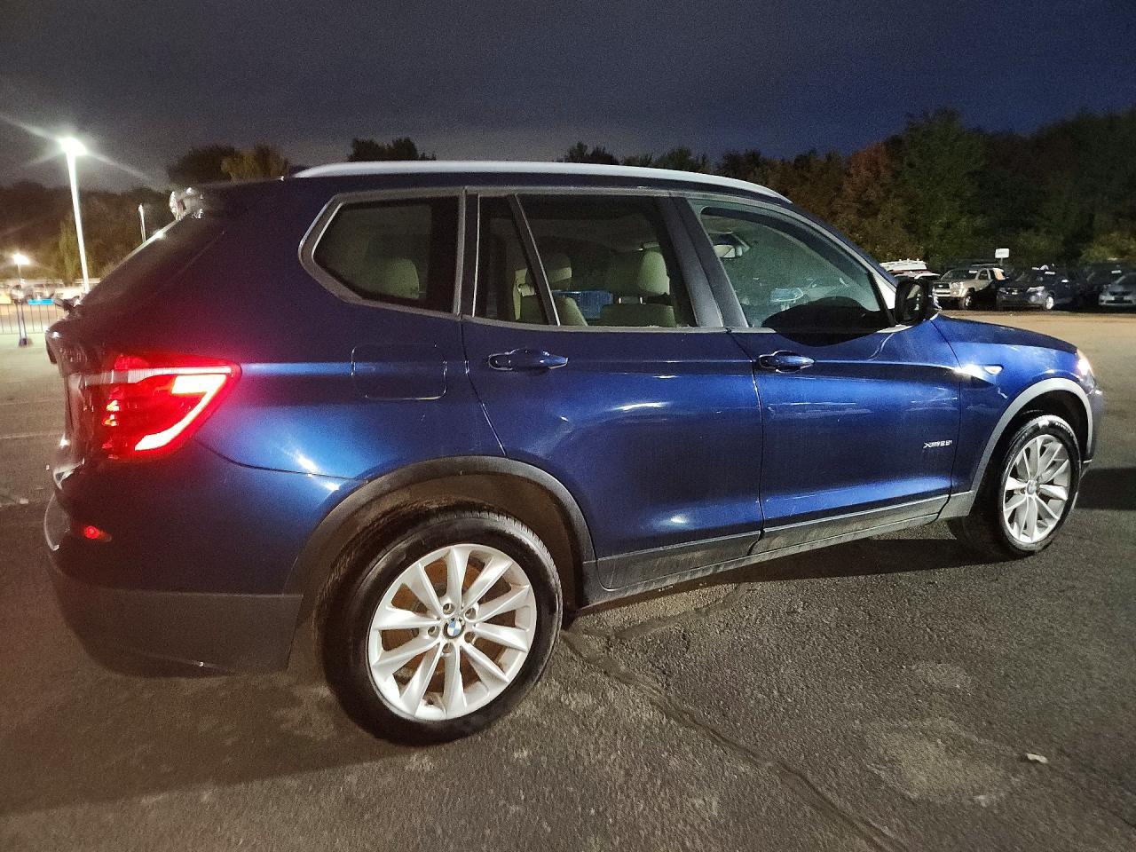 2013 BMW X3 xDrive28I - Image 3