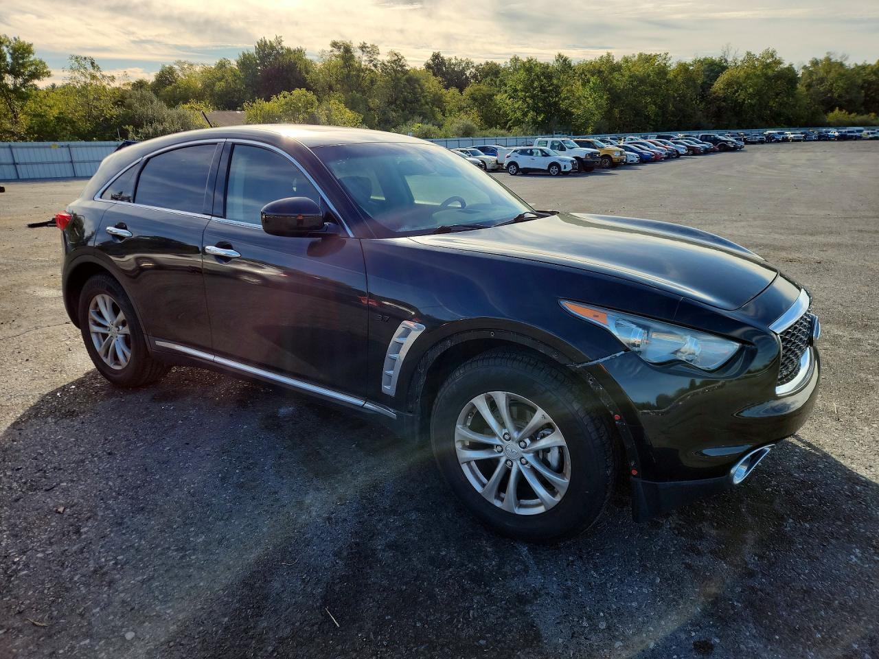 2017 Infiniti Qx70 Base - Image 4