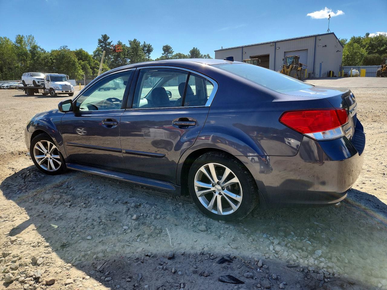 2014 Subaru Legacy 2.5I Limited - Фото 2