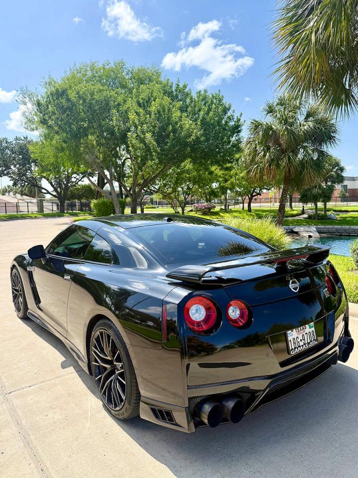 2017 Nissan Gt-R Premium - Фото 3