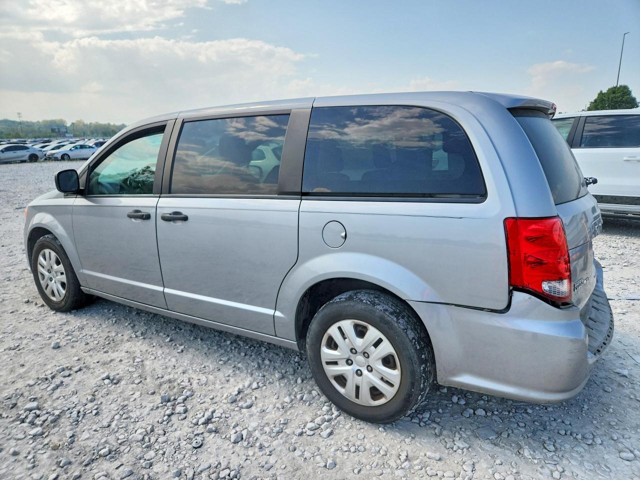 2019 Dodge Grand Caravan Se - Фото 2