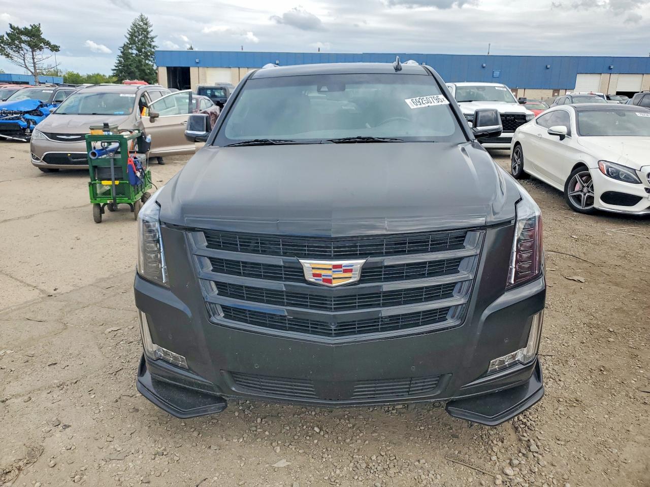 2018 Cadillac Escalade Platinum - Image 5