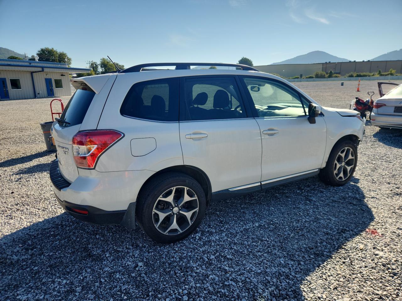 2015 Subaru Forester 2.0Xt Touring - Фото 3