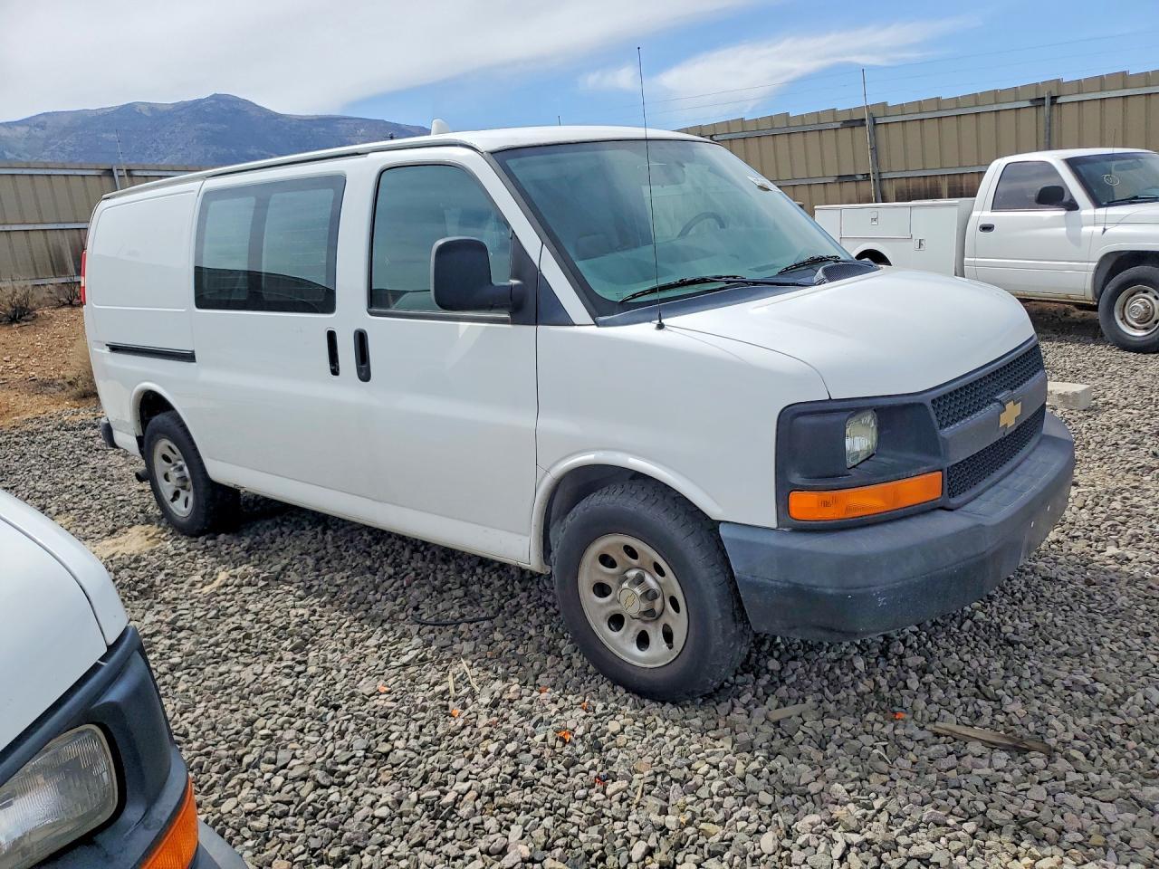 2014 Chevrolet Express G1500 - Фото 4