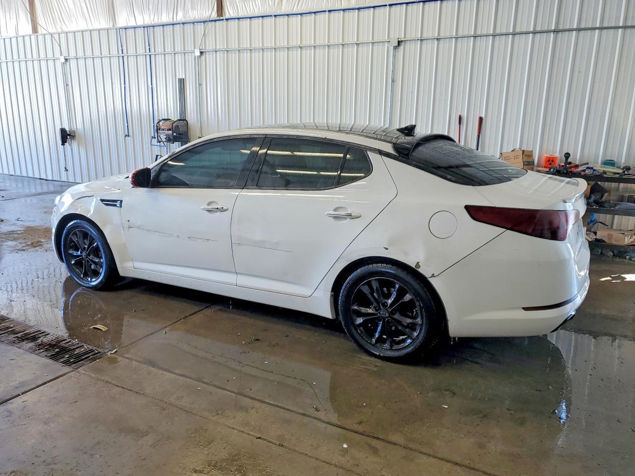 2013 Kia Optima Ex - Image 2