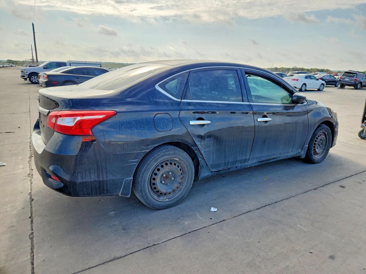 2019 Nissan Sentra S - Фото 3