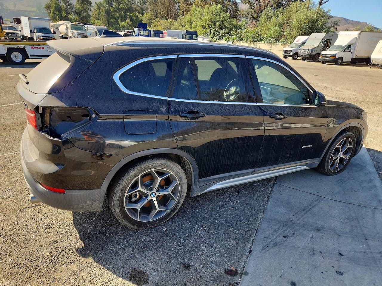 2016 BMW X1 xDrive28I - Фото 3