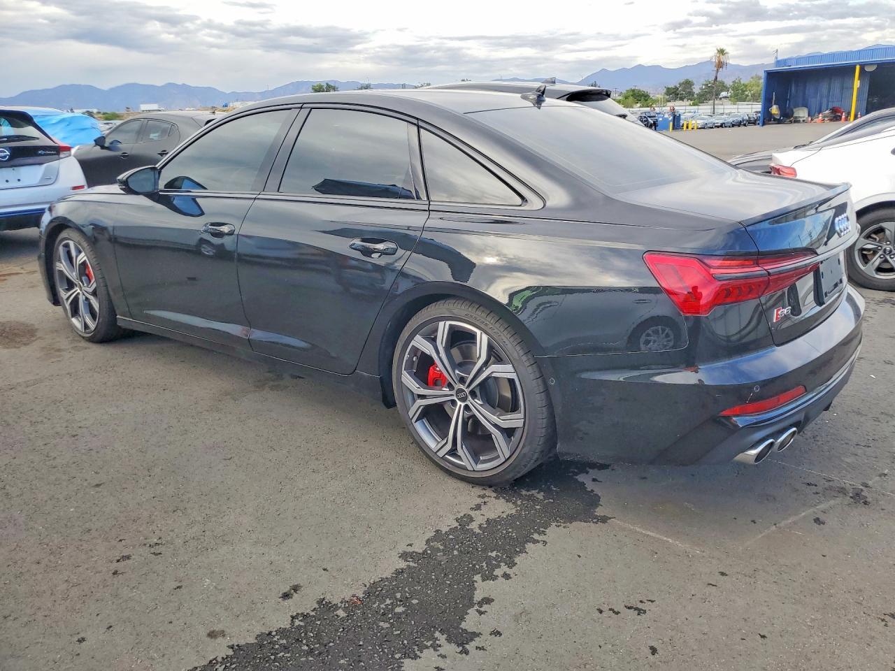 2025 Audi S6 Premium Plus - Фото 2