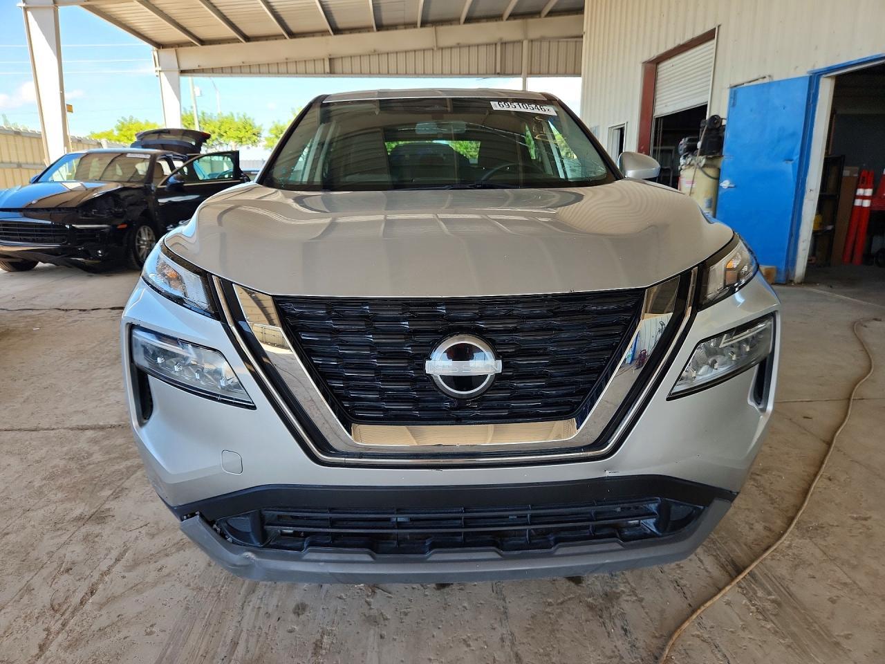 2023 Nissan Rogue Sv - Фото 5