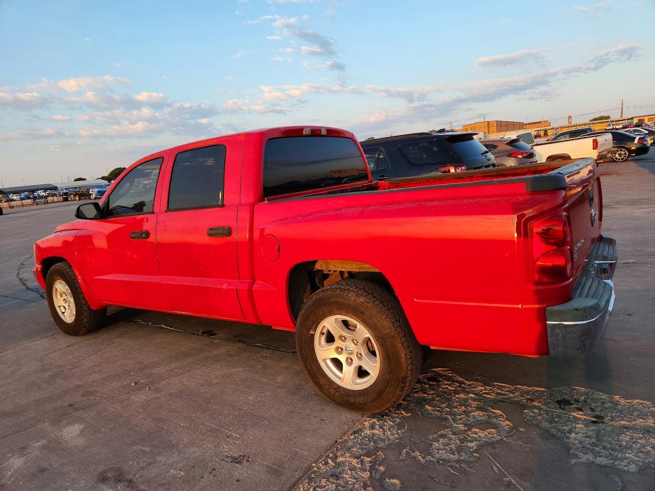 2005 Dodge Dakota Quad Slt - Фото 2