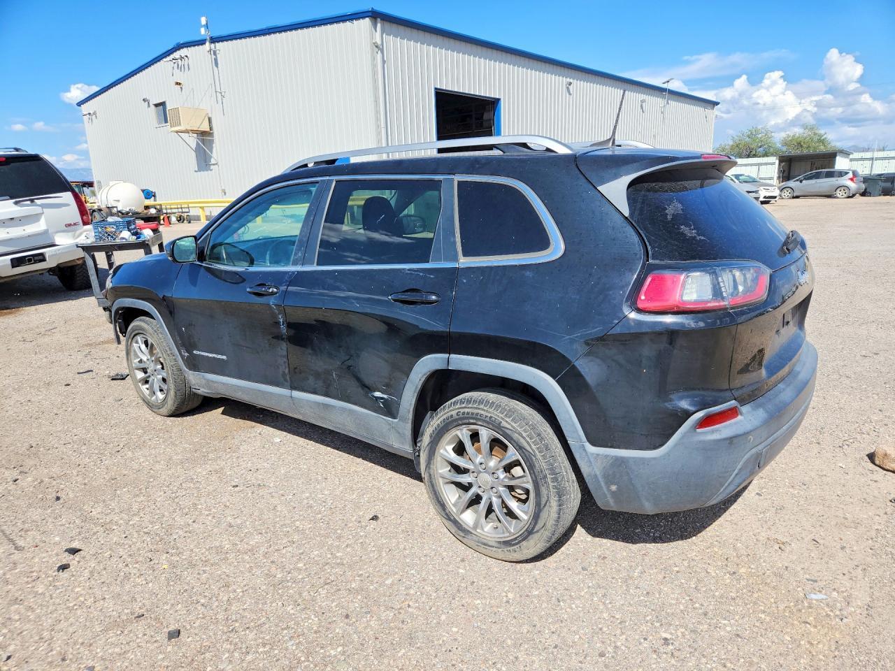 2019 Jeep Cherokee Latitude Plus - Фото 2