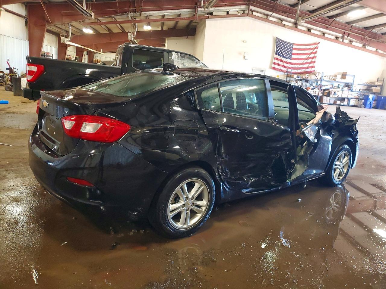 2017 Chevrolet Cruze Lt - Фото 3