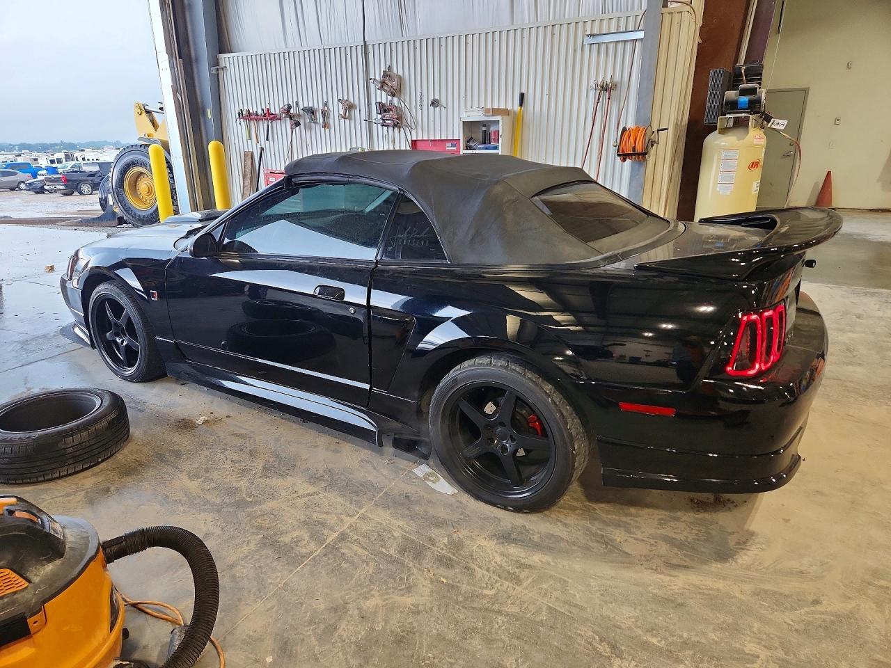 2002 Ford Mustang Gt - Фото 2