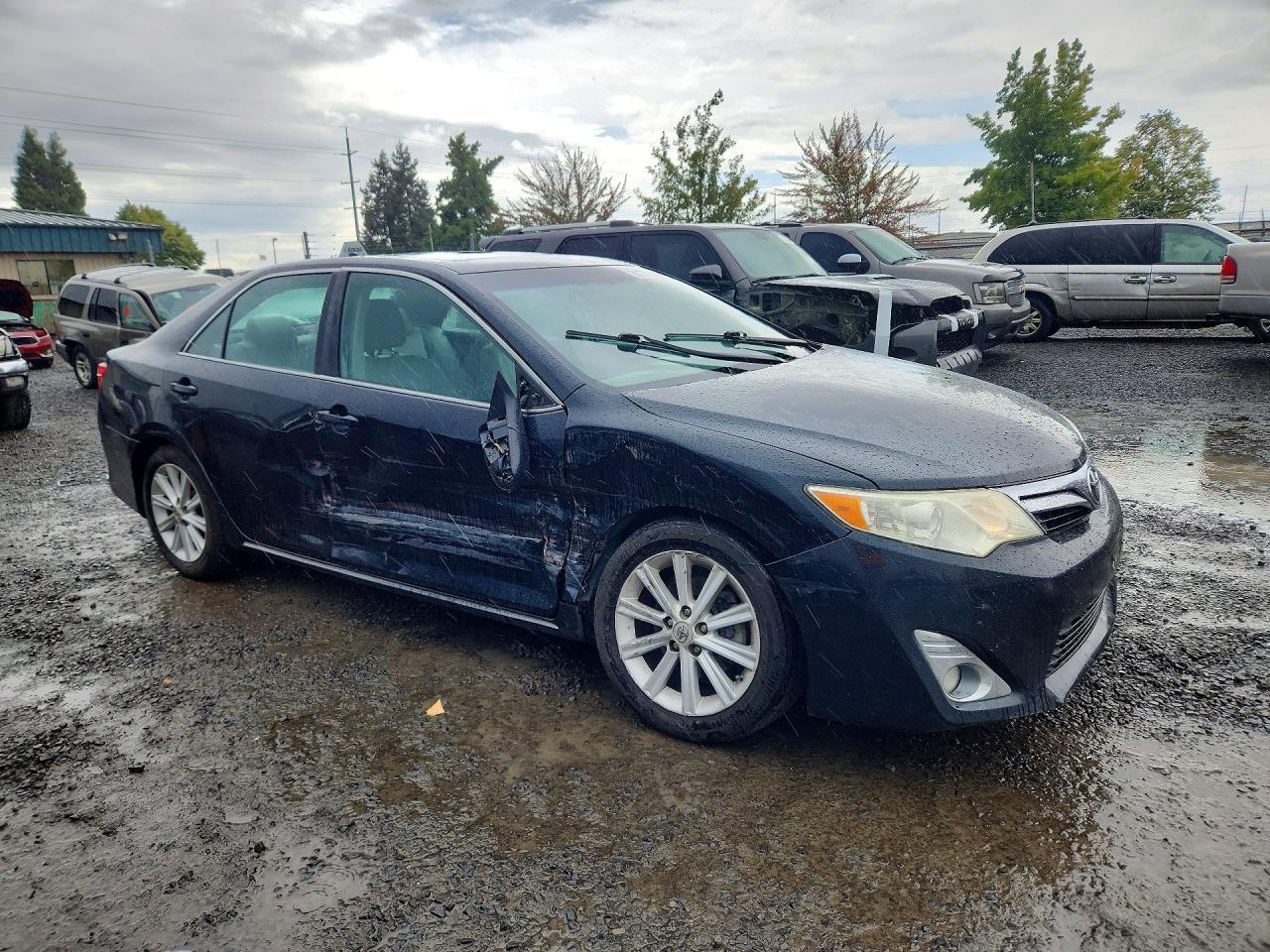 2012 Toyota Camry Xle V6 - Image 4