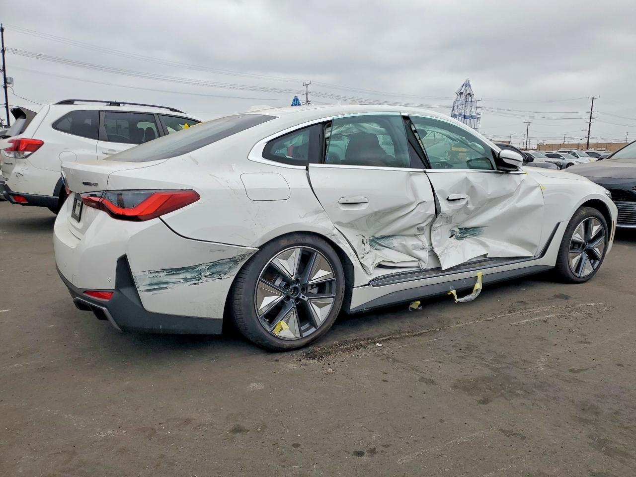 2026 BMW I4 Edrive 40 - Фото 3