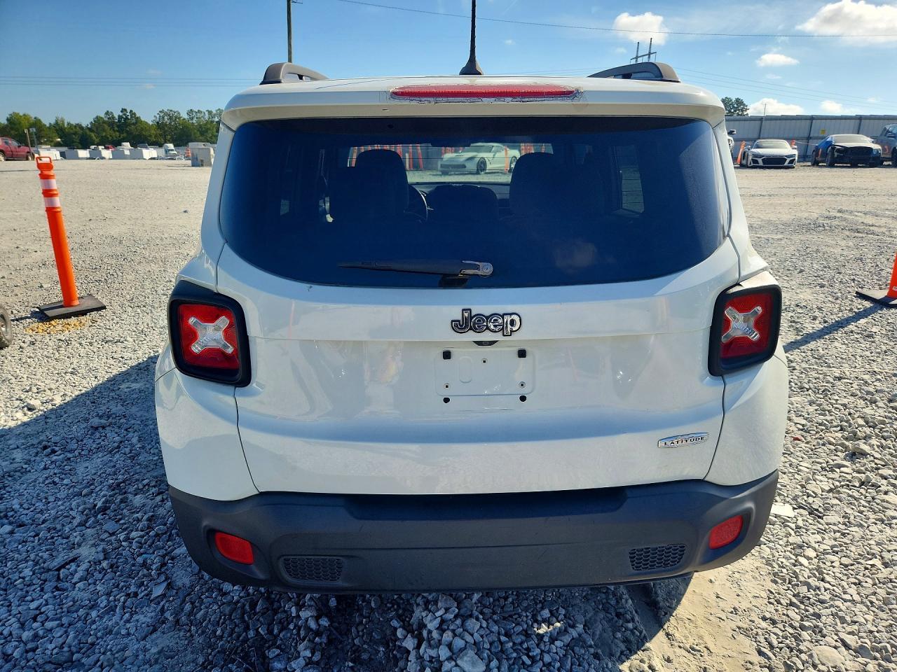 2015 Jeep Renegade Latitude - Фото 6