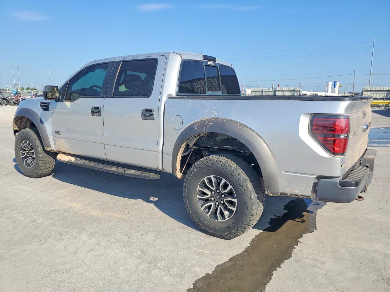 2011 Ford F150 Svt Raptor - Фото 2