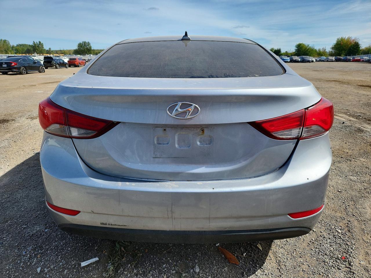 2016 Hyundai Elantra Se - Image 6