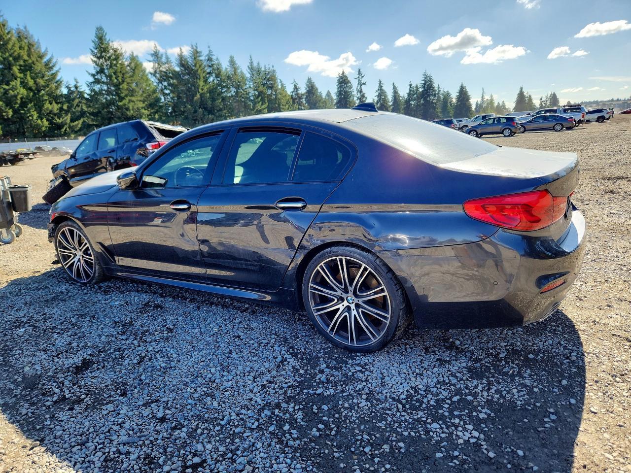 2017 BMW 540 I - Фото 2