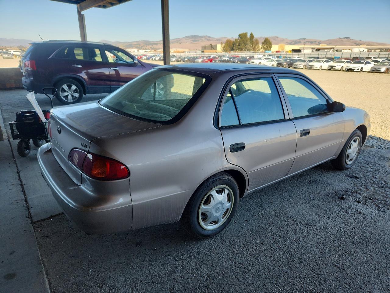 2001 Toyota Corolla Ce - Фото 3