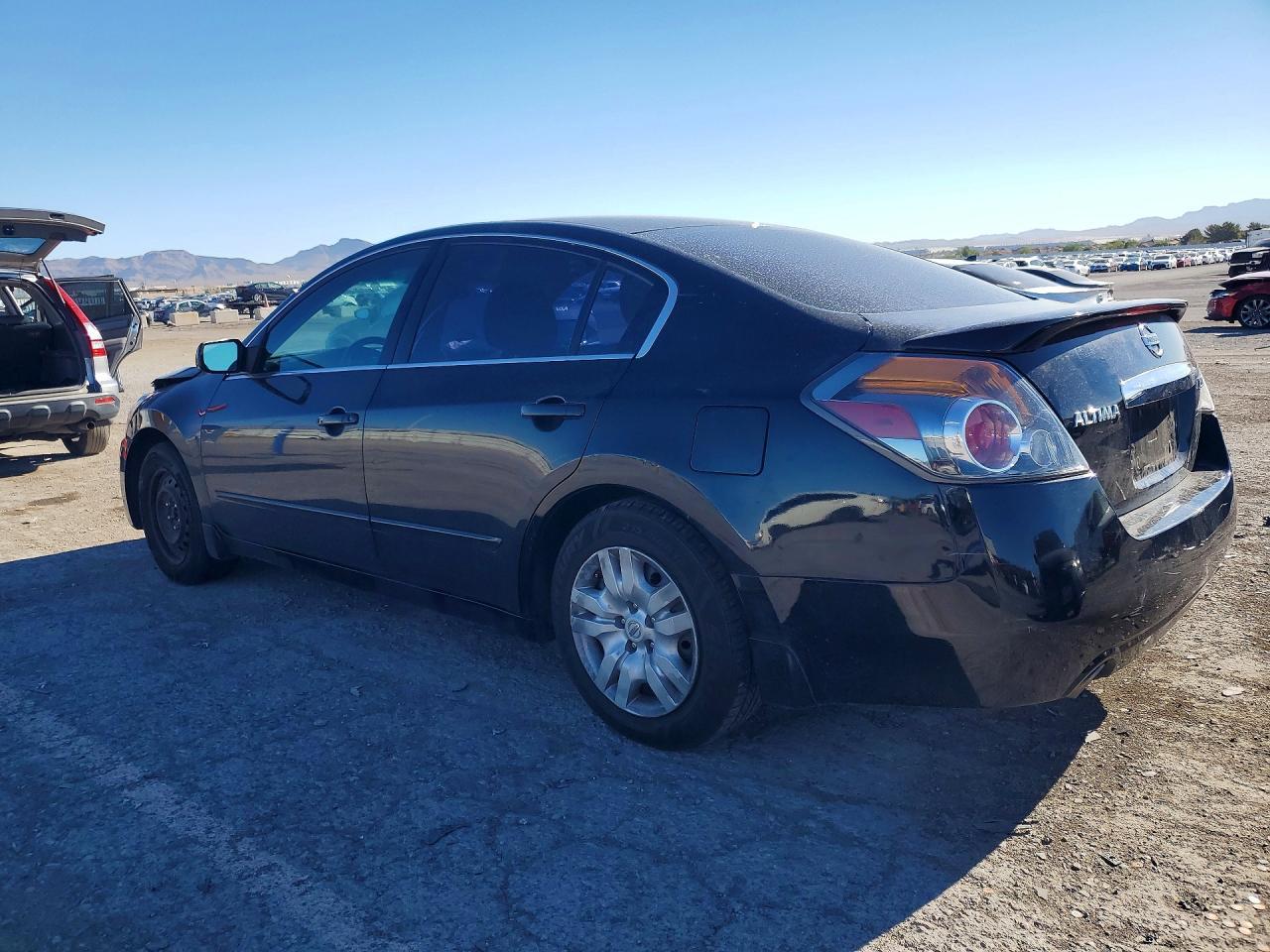 2012 Nissan Altima 2.5 - Фото 2