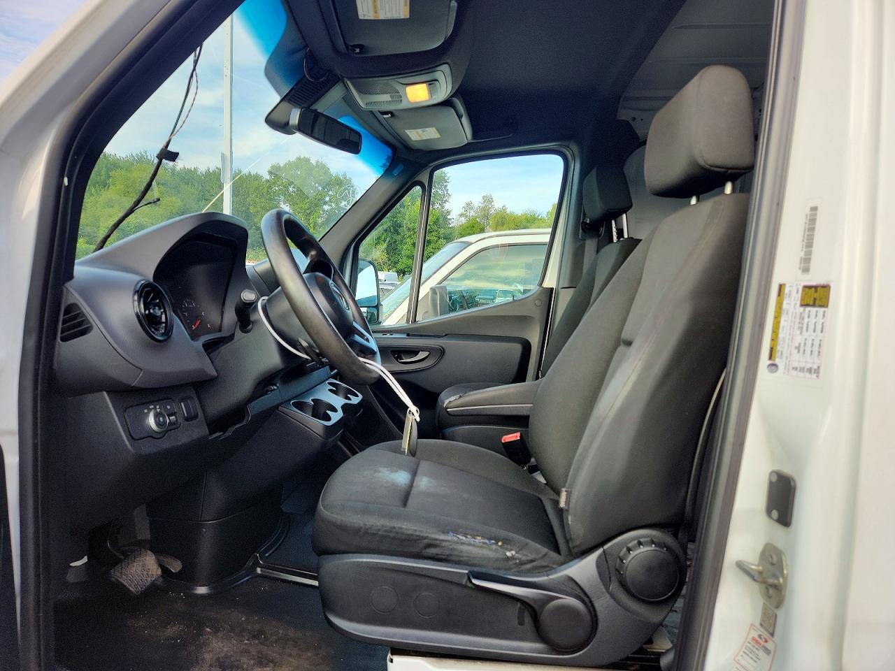 2019 Mercedes-Benz Sprinter 2500/3500 - Image 7