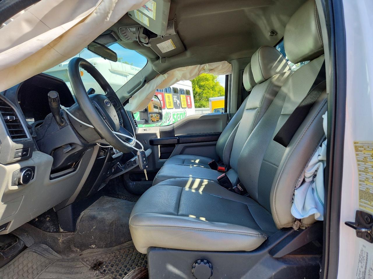 2022 Ford F450 Super - Фото 7