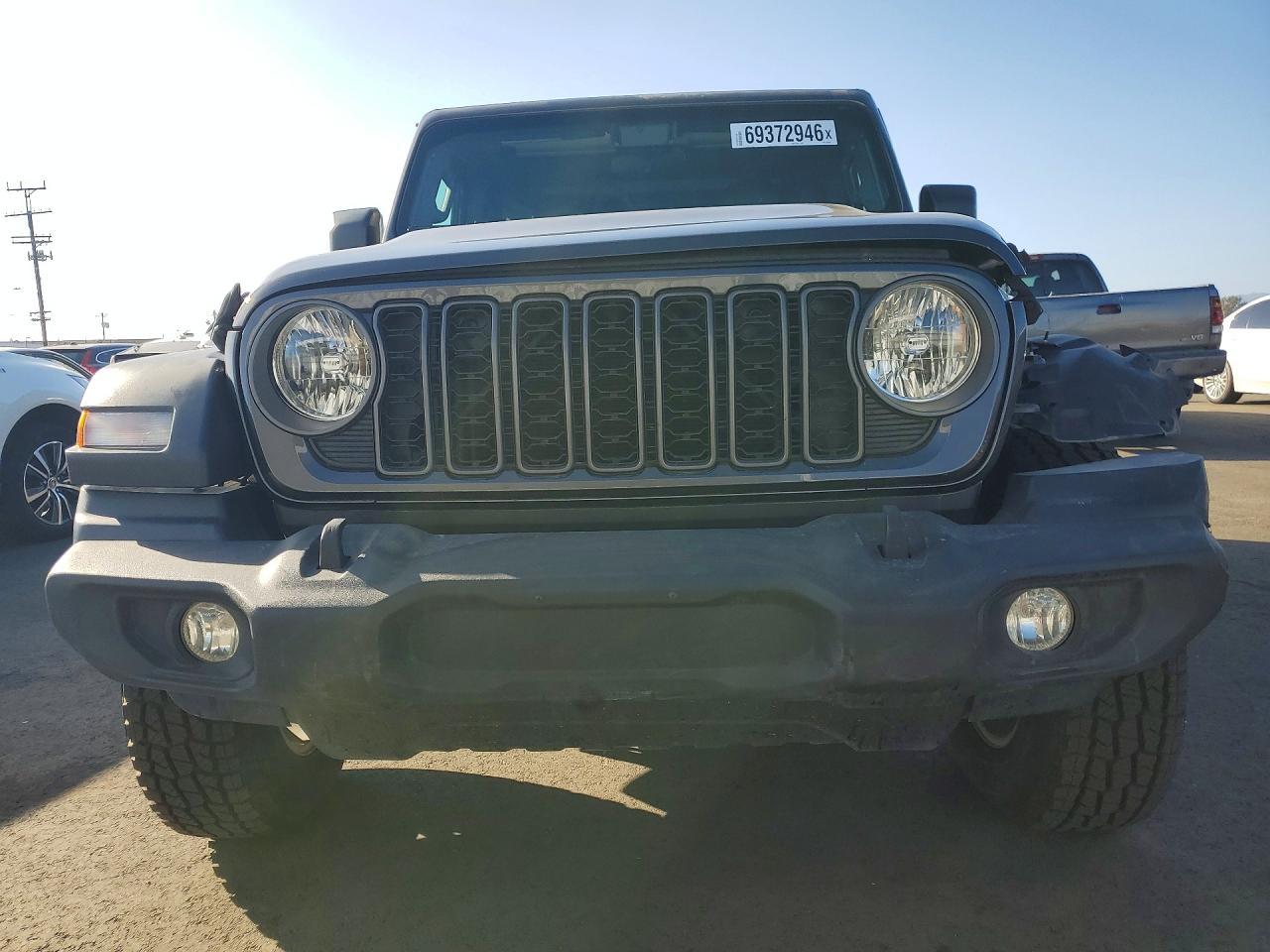 2025 Jeep Wrangler Sport - Image 5